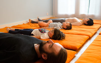 Yoga nidra pour enfants et leur parents.