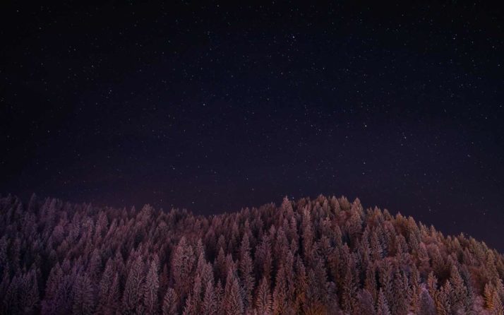 Il est possible de faire du yoga et de méditer la nuit.