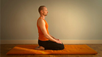 Vajrasana – La posture du diamant