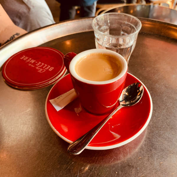 Café, boisson rajasique.