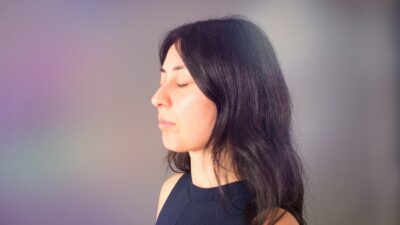 Femme en méditation.